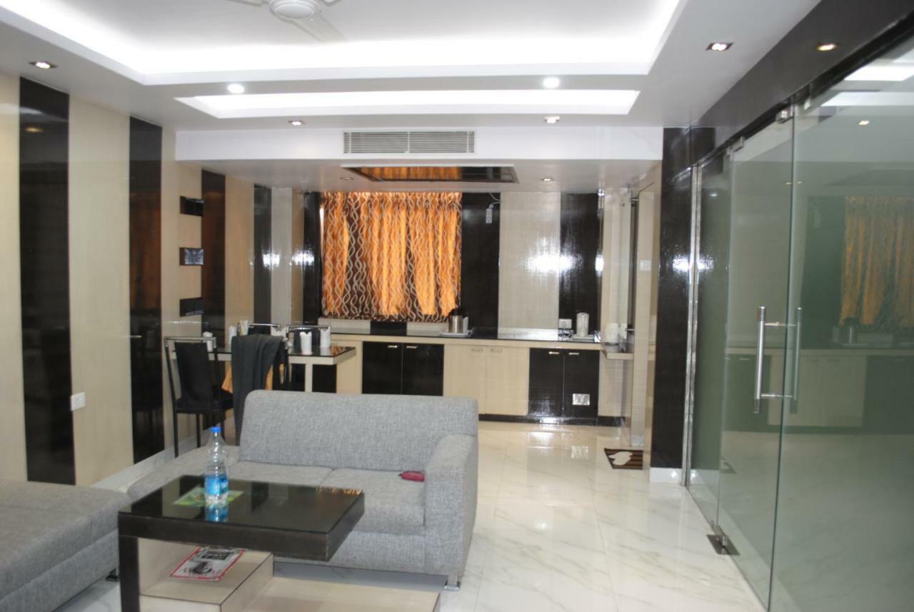 Hotel Saraswati Inn Aurangabad  Exterior photo